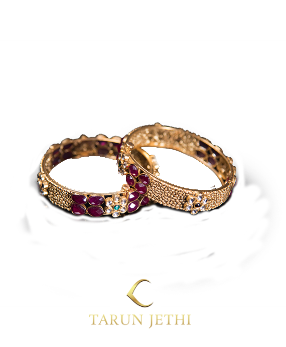 Latest Gold Bracelet Sets Design Collection

